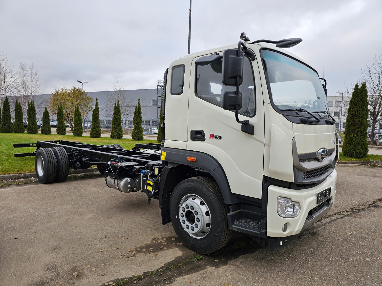 Шасси Forland 12 колесная база 5150/5750 фото