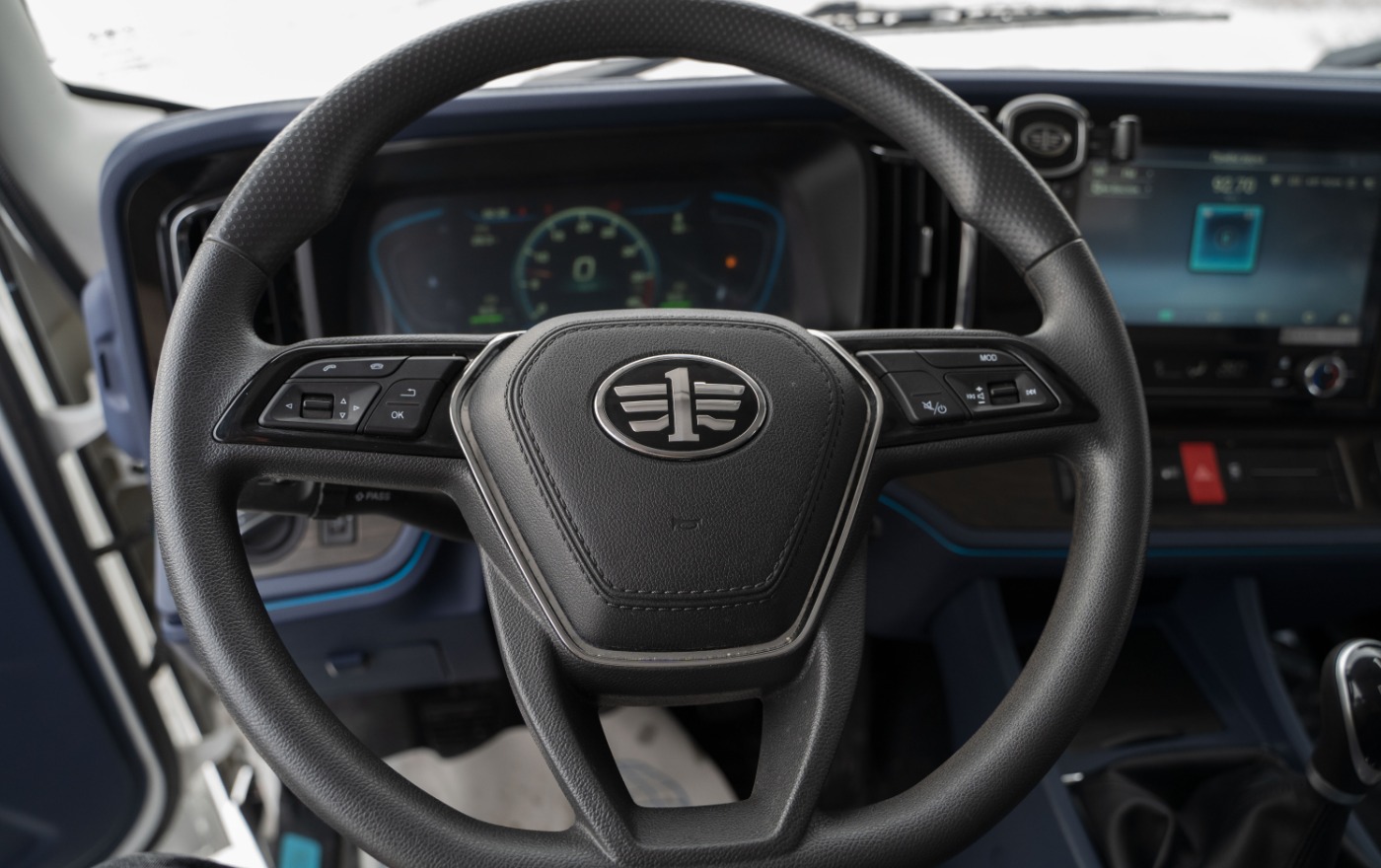 Изотермический фургон Премиум 7500х2600х2500  на базе шасси FAW Tiger 6G  фото