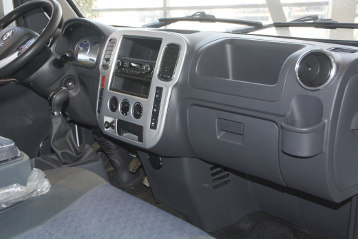 Изотермический фургон Dongfeng Captain-T фото