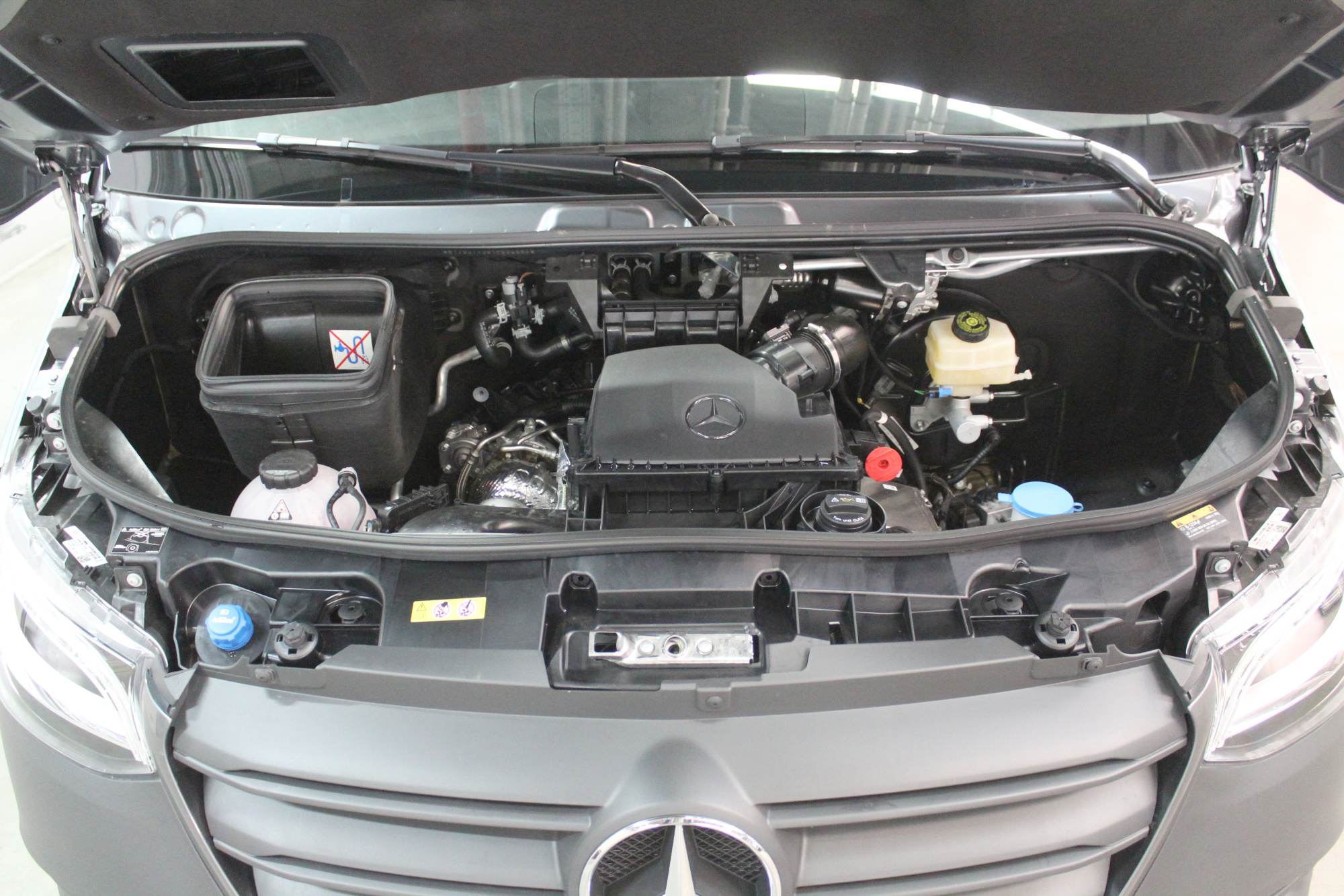 Микроавтобус 8+1 Mercedes-Benz Sprinter 317 CDI фото