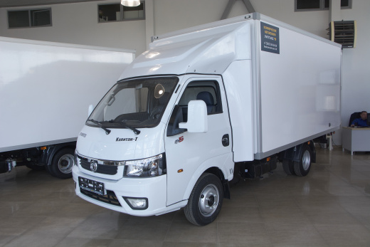 Промтоварный фургон Dongfeng Captain-T фото