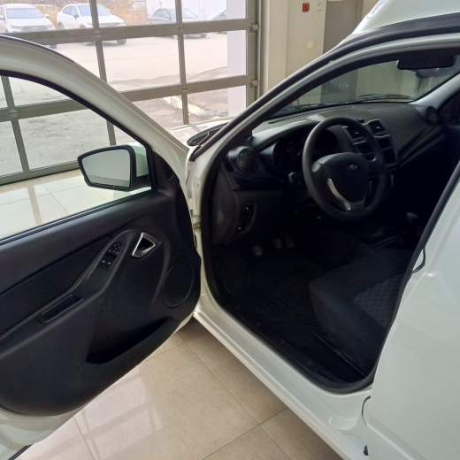 Рефрижератор Lada Granta Cub фото